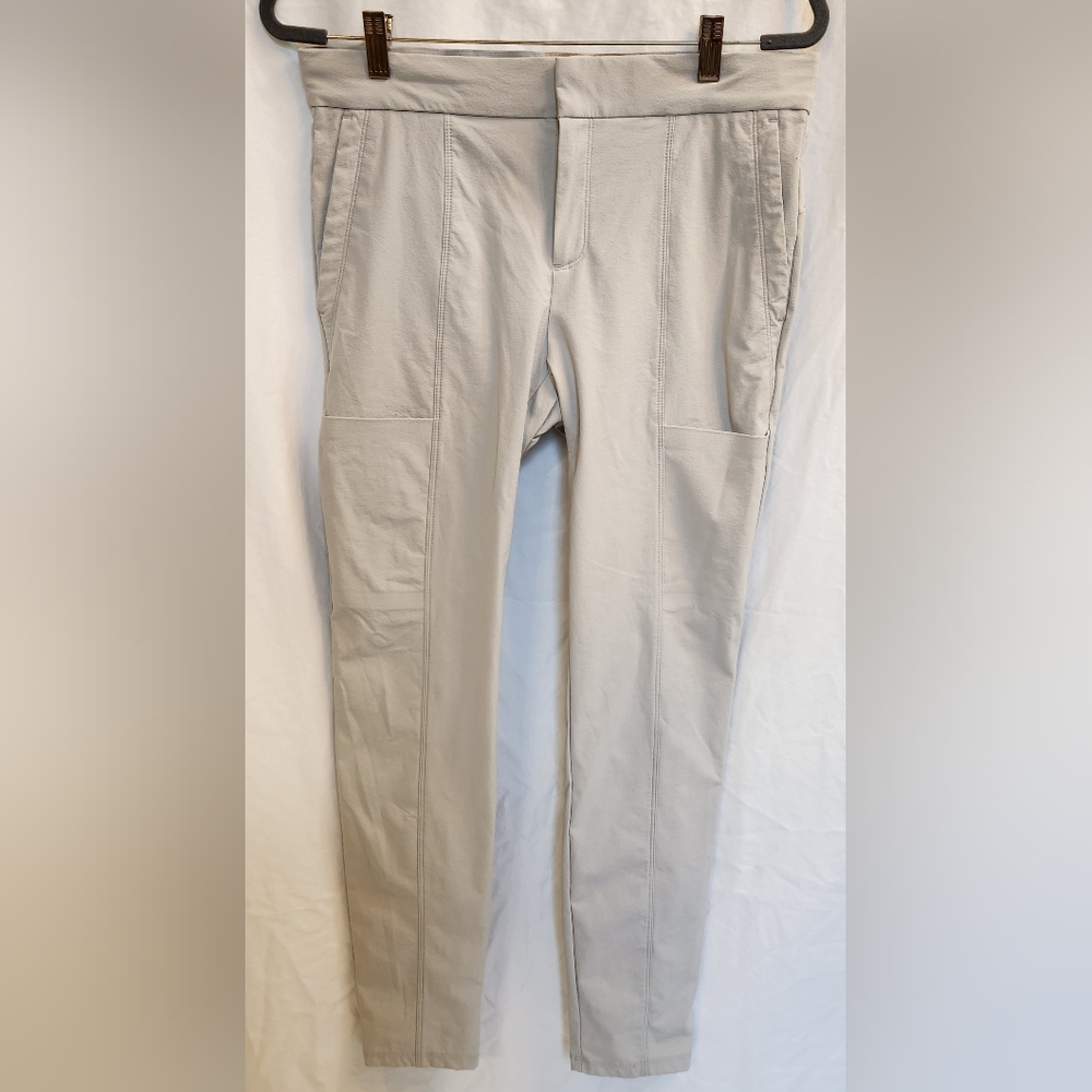 Athleta women's light gray Wander Stash skinny pant stretch size‎ 8